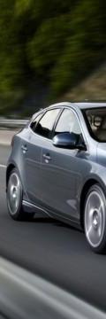 VOLVO V40 (2012) 1.6 T3 (150 Hp) Технічні характеристики
