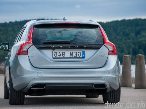 VOLVO 世代
 V60 Restyling 24d AT (215hp) 4x4 技術仕様
