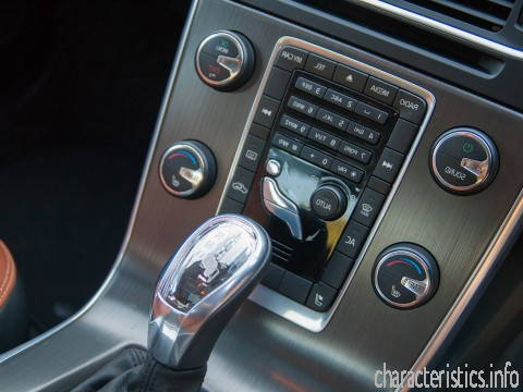 VOLVO Поколение
 V60 (2013 facelift) 3.0 T6 AWD (304 Hp) AT Технически характеристики
